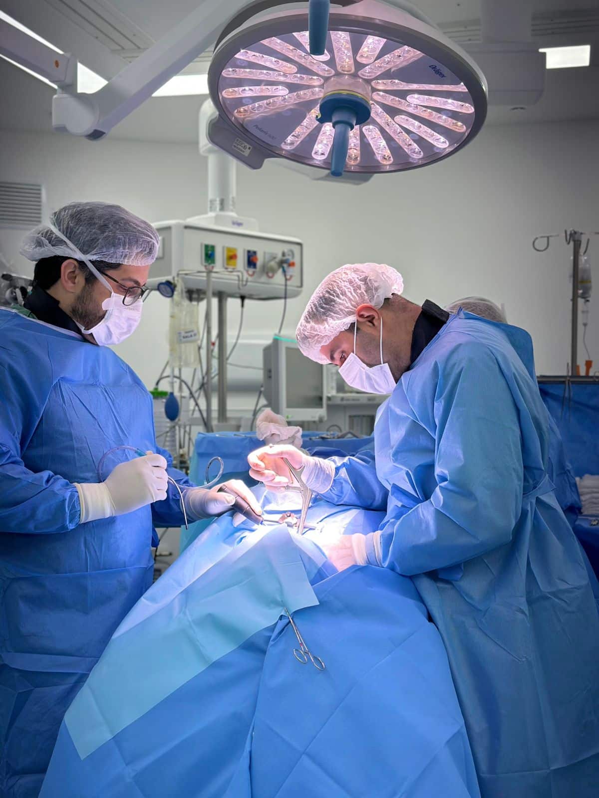 Dr. Gustavo Ribeiro