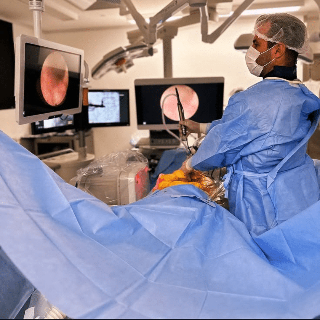 Cirurgia minimamente invasiva de coluna